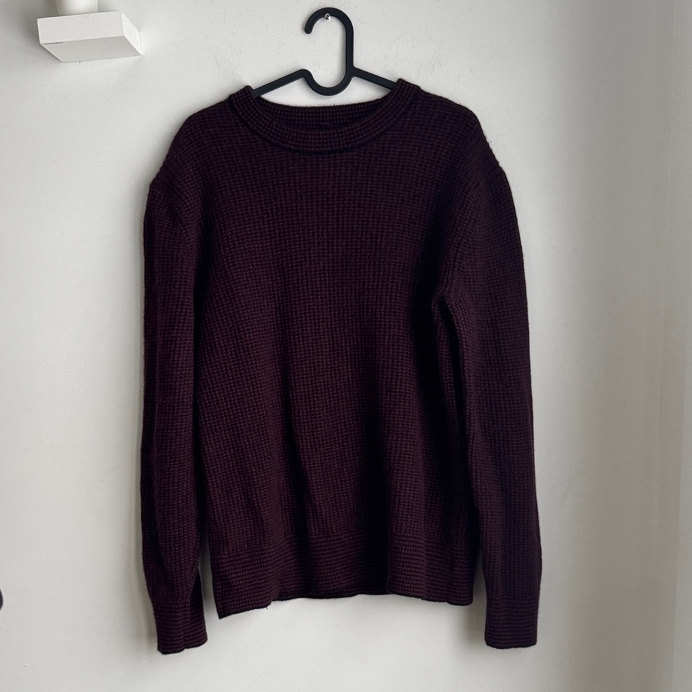 Banana Republic Black and Burgundy Knit Sweater